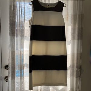 Anne Klein knee length dress